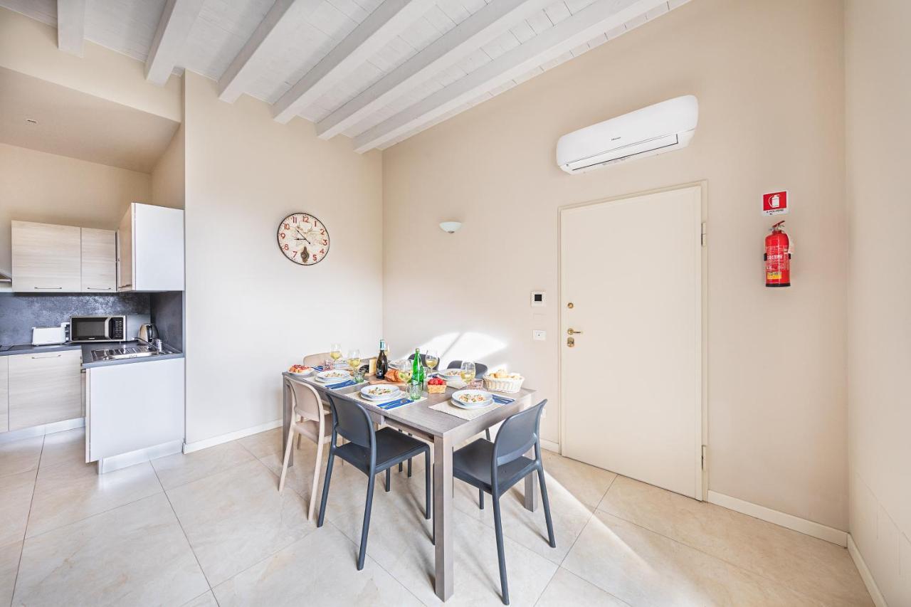 Corte Benaco By Wonderful Italy Toscolano Maderno Bagian luar foto