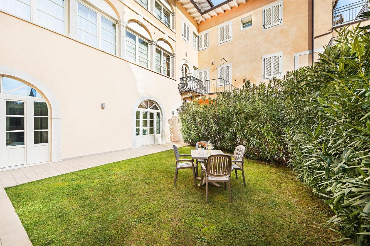 Corte Benaco By Wonderful Italy Toscolano Maderno Bagian luar foto