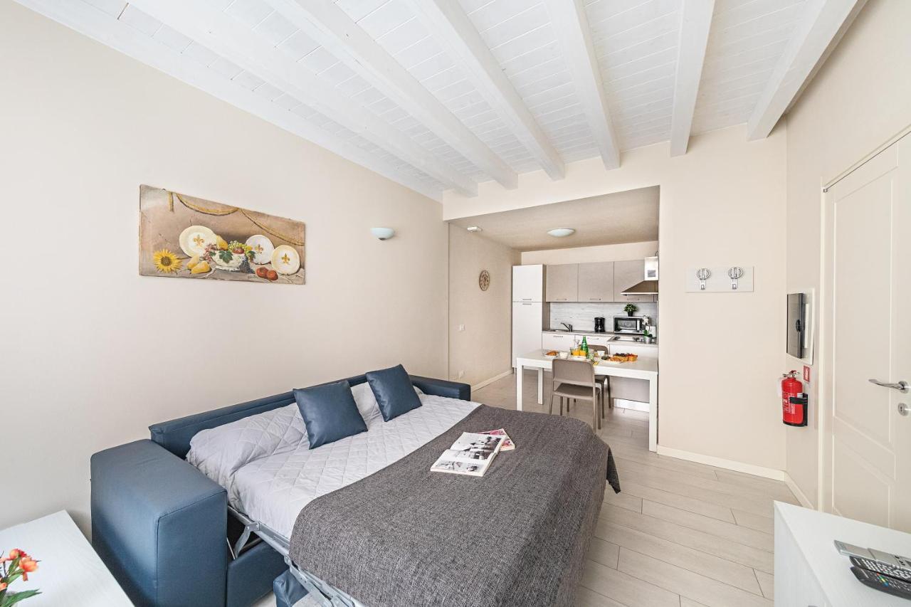 Corte Benaco By Wonderful Italy Toscolano Maderno Bagian luar foto